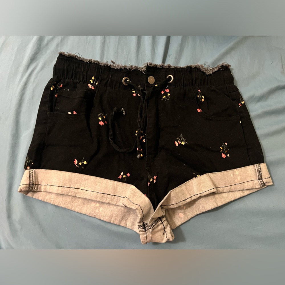 Short pants